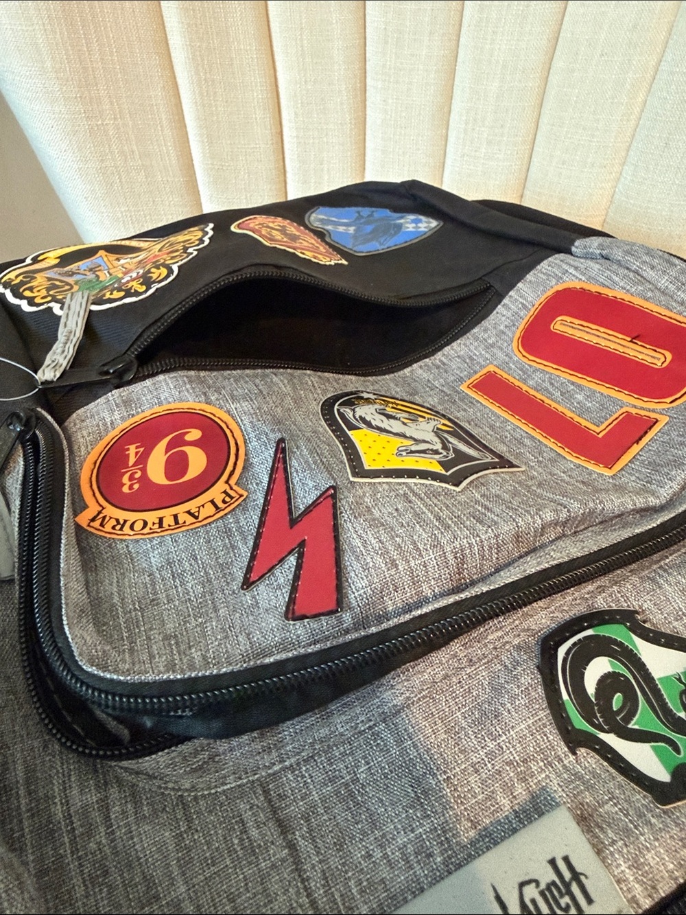 18" NWT backpack HARRY POTTER patch school gray black bag HP Target NEW - Picture 13 of 16